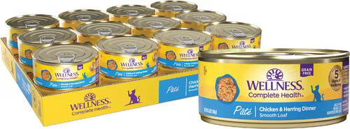 5.5oz Wellness Complete Health Alimento húmedo para gatos con paté de pollo y arenque para adultos