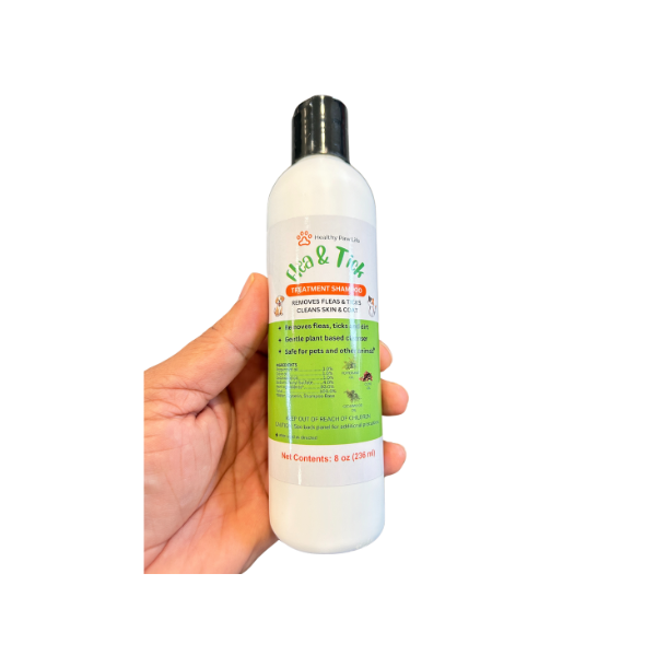 Healthy Paw Life's Flea and Tick Shampoo for Dogs and Cats - Powered by Natural Essential Oils