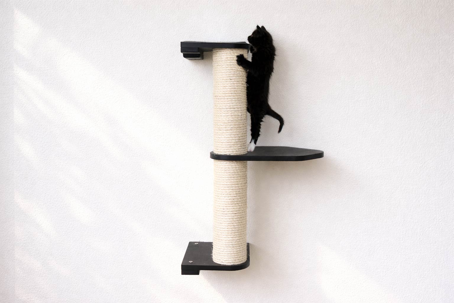 Wall Mounted Cat Climbing Pole - Sisal