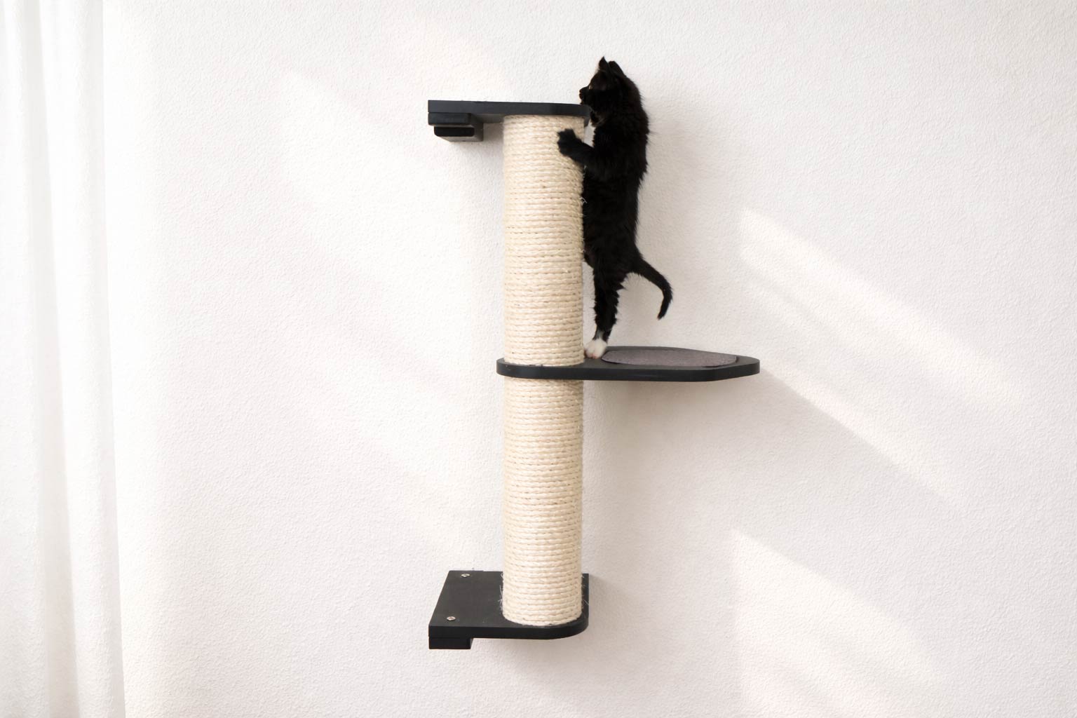 Wall Mounted Cat Climbing Pole - Sisal