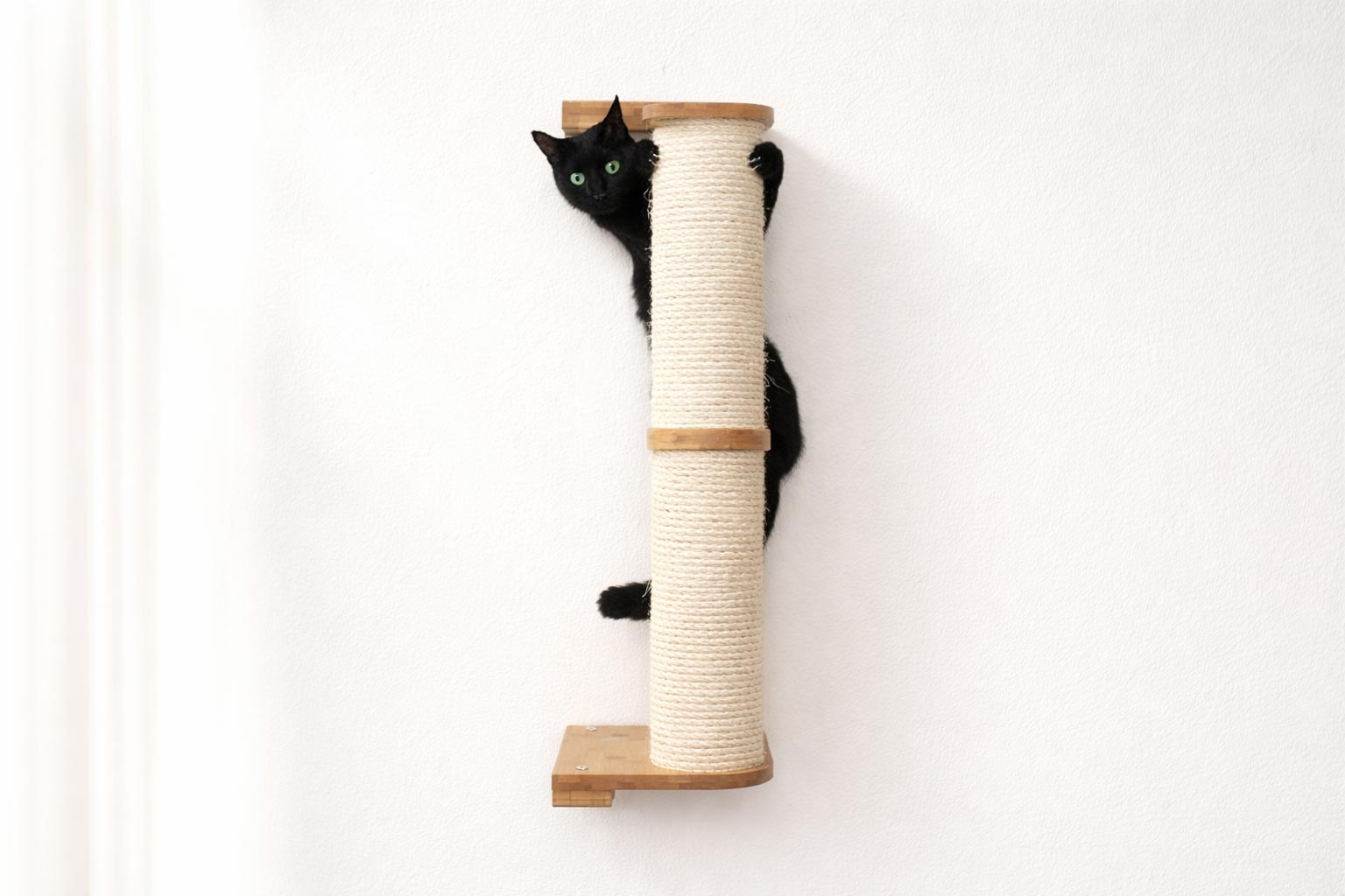 Wall Mounted Cat Climbing Pole - Sisal