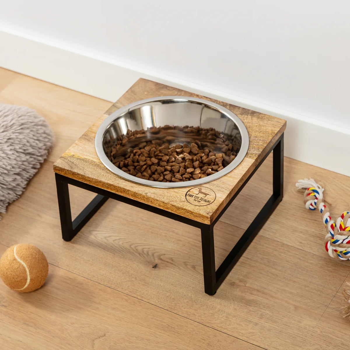 Park Life Designs Hearth and Haven Elevated Single Feeder Bowl