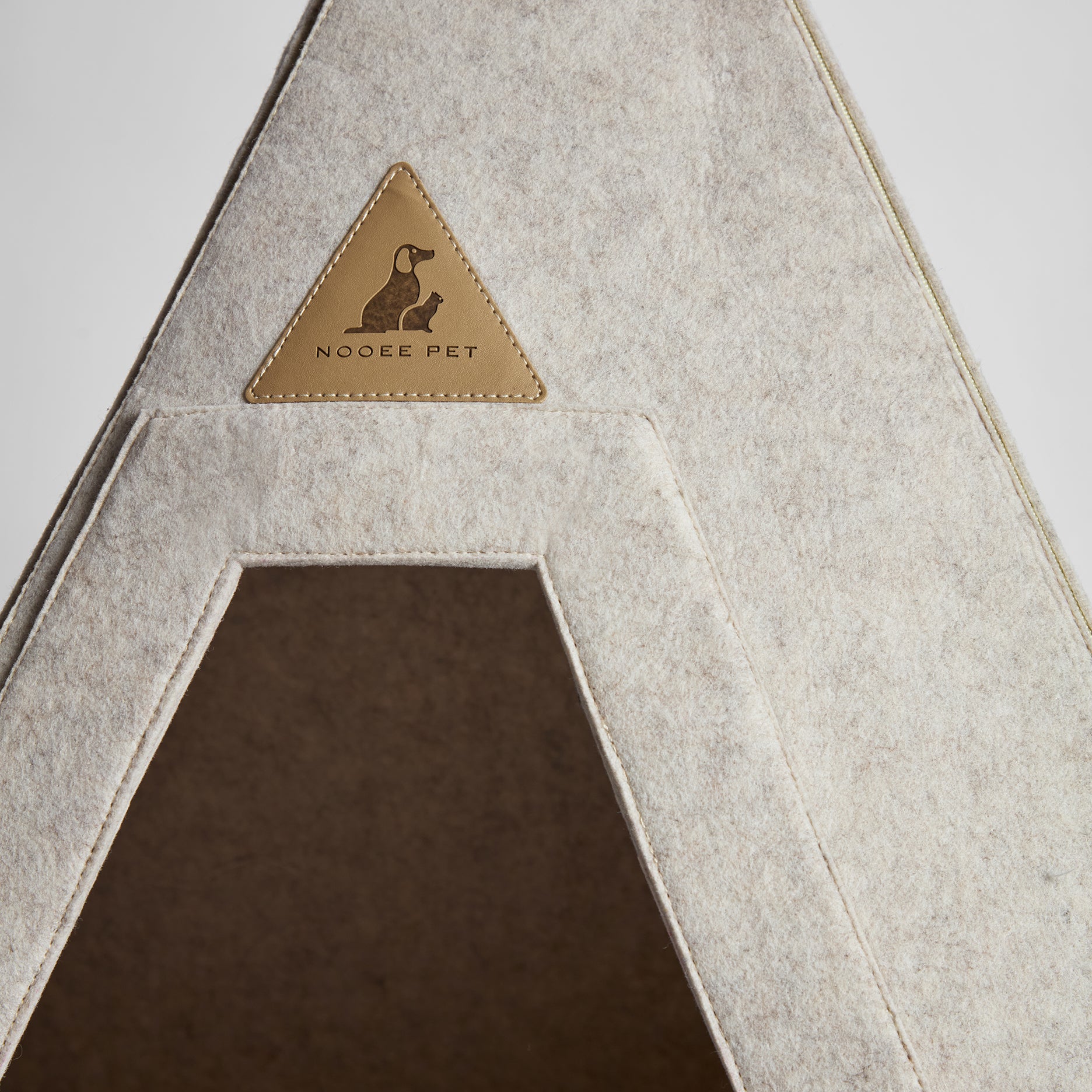 Nooee Pet Teepee Tucker (L)