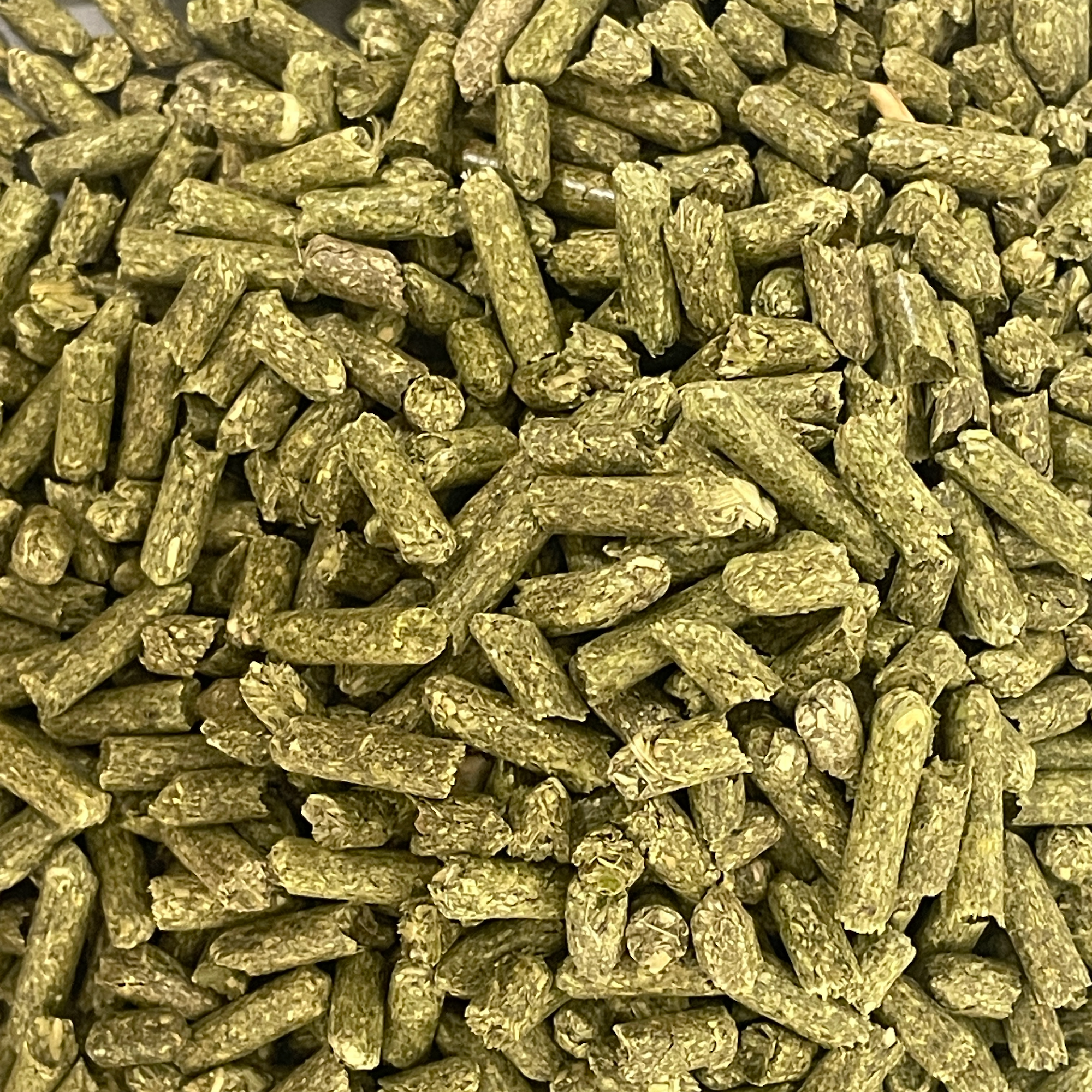 Rabbit Hole Hay All Natural Alfalfa Pellets