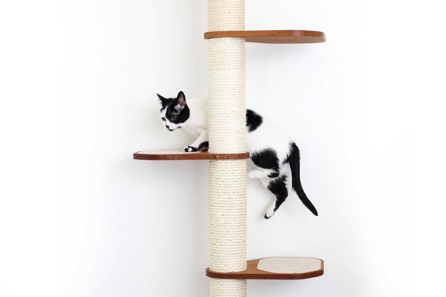 Wall Mounted Cat Climbing Pole - Sisal