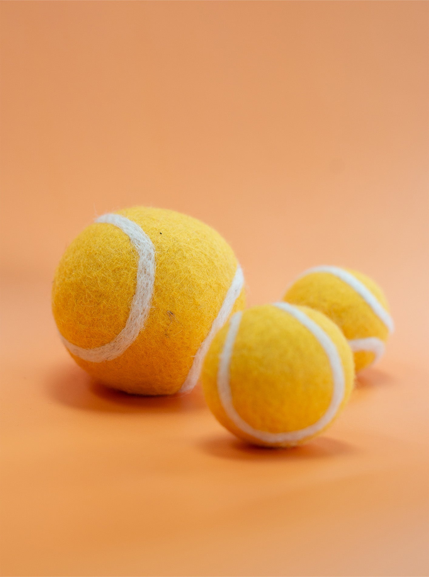 KITTY TENNIS BALL