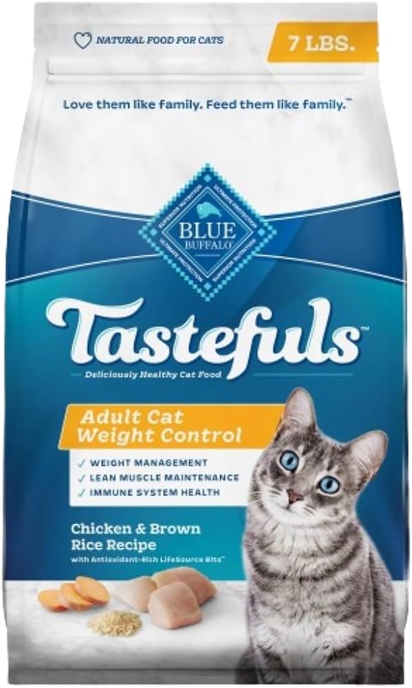 Alimento seco para gatos con receta de pollo y arroz integral para control de peso para adultos Blue Buffalo Tastefuls de 7 lb