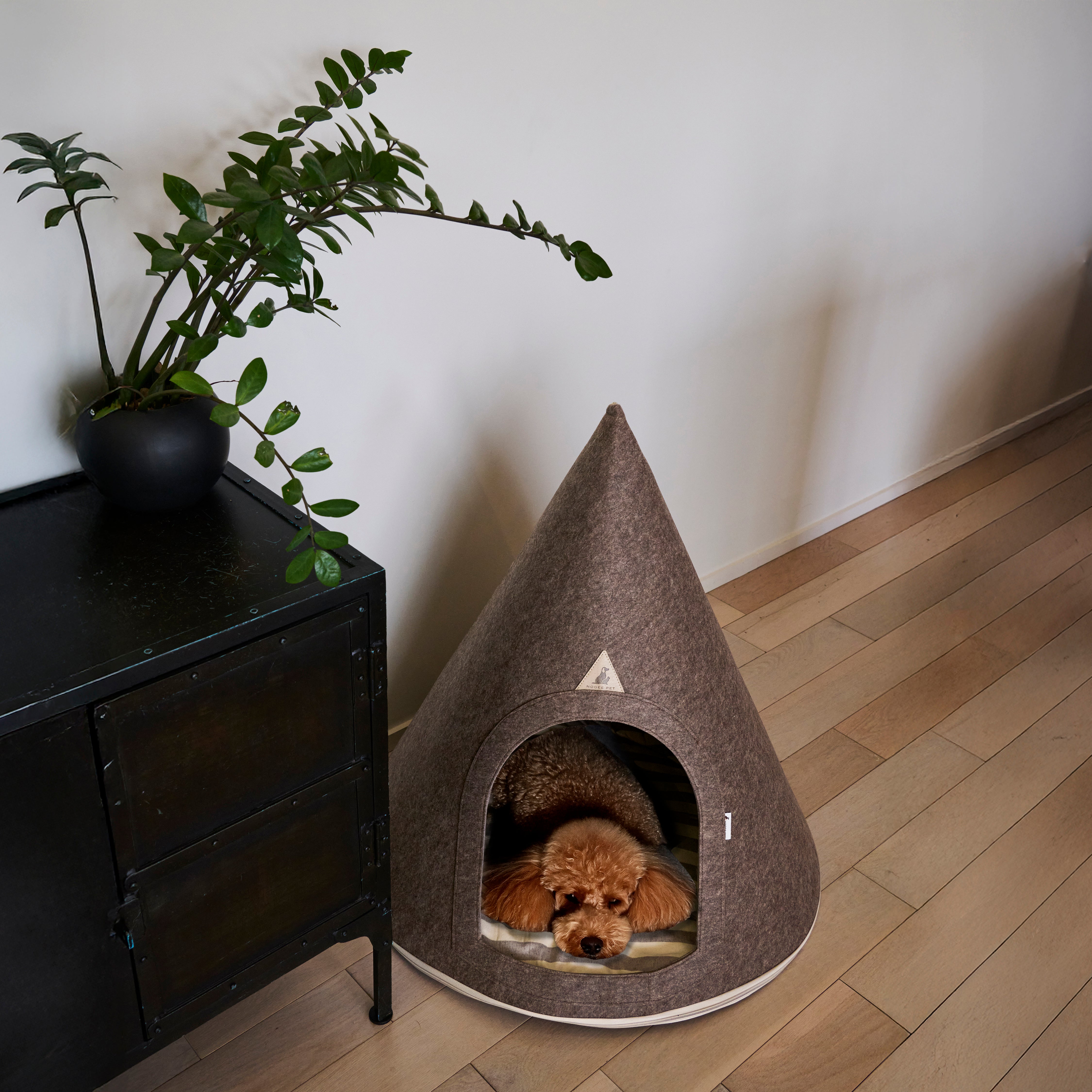 Nooee Pet Brown Felt Pet Cave