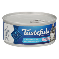 Latas húmedas para gatos con entrada de pollo y bocados para adultos Blue Buffalo Tastefuls de 5.5 oz