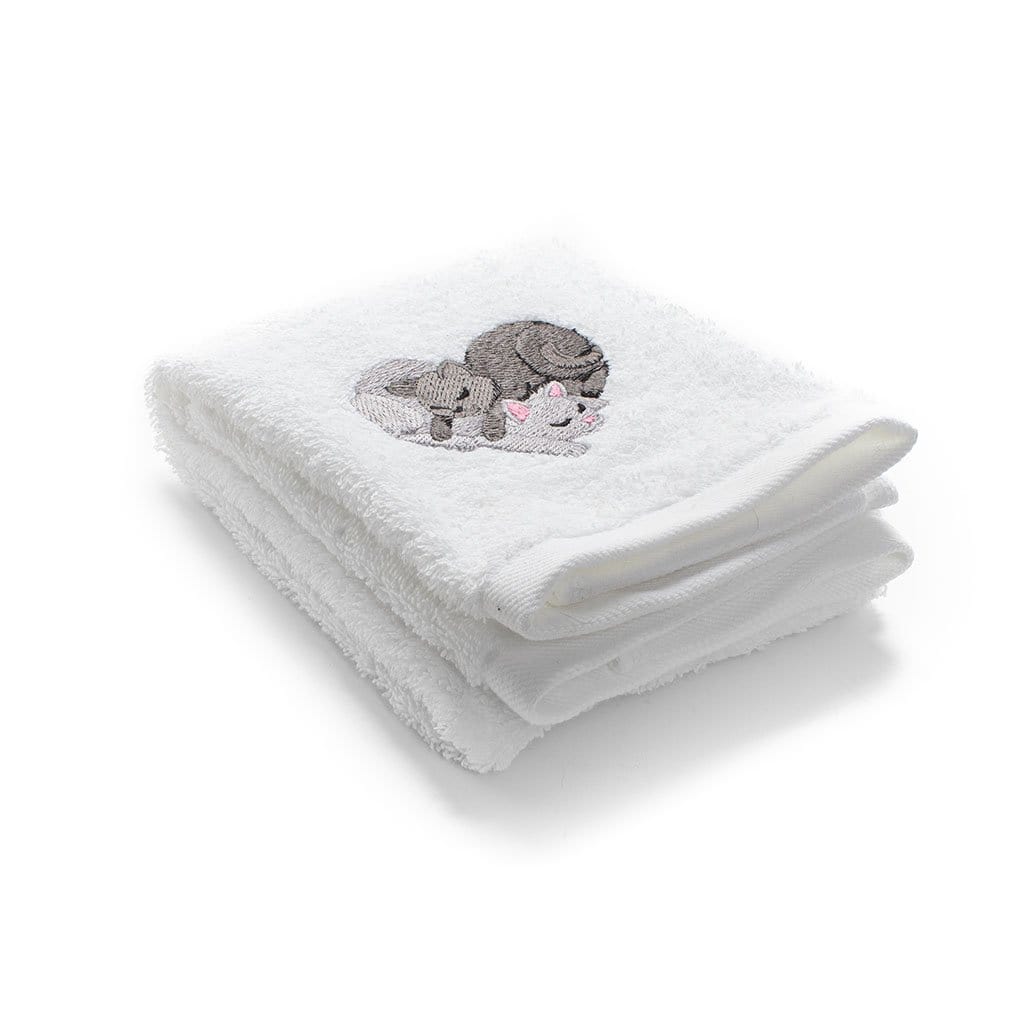 Sweet Heart Cat Hand Towels